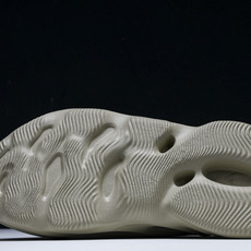 纯原 AD originas Yeezy roam Runner GV6840 #YZ005US4=36 纯原 AD originas Yeezy roam Runner GV6840 #YZ005US4=36