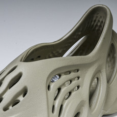 纯原 AD originas Yeezy roam Runner GV6840 #YZ005US4=36 纯原 AD originas Yeezy roam Runner GV6840 #YZ005US4=36