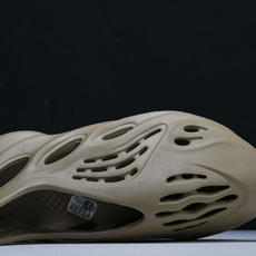 纯原 AD originas Yeezy roam Runner GV6842 #YZ005US4=36 纯原 AD originas Yeezy roam Runner GV6842 #YZ005US4=36
