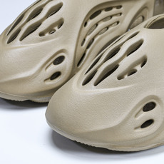 纯原 AD originas Yeezy roam Runner GV6842 #YZ005US4=36 纯原 AD originas Yeezy roam Runner GV6842 #YZ005US4=36