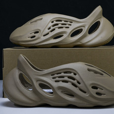 纯原 AD originas Yeezy roam Runner GV6842 #YZ005US4=36 纯原 AD originas Yeezy roam Runner GV6842 #YZ005US4=36