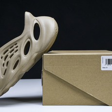纯原 AD originas Yeezy roam Runner GV6842 #YZ005US4=36 纯原 AD originas Yeezy roam Runner GV6842 #YZ005US4=36