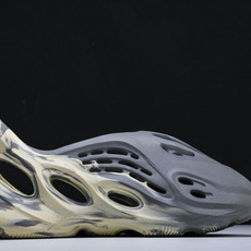 纯原 AD originas Yeezy roam Runner GV7904 #YZ005US4=36 纯原 AD originas Yeezy roam Runner GV7904 #YZ005US4=36