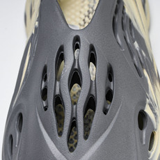 纯原 AD originas Yeezy roam Runner GV7904 #YZ005US4=36 纯原 AD originas Yeezy roam Runner GV7904 #YZ005US4=36
