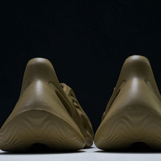 纯原 AD originas Yeezy roam Runner GW3354 #YZ005US4=36 纯原 AD originas Yeezy roam Runner GW3354 #YZ005US4=36