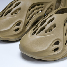 纯原 AD originas Yeezy roam Runner GW3354 #YZ005US4=36 纯原 AD originas Yeezy roam Runner GW3354 #YZ005US4=36