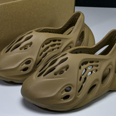 纯原 AD originas Yeezy roam Runner GW3354 #YZ005US4=36 纯原 AD originas Yeezy roam Runner GW3354 #YZ005US4=36