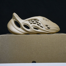 纯原 AD originas Yeezy roam Runner GW3354 #YZ005US4=36 纯原 AD originas Yeezy roam Runner GW3354 #YZ005US4=36