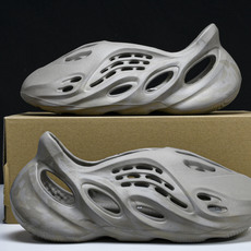 纯原 AD originas Yeezy roam Runner GX4472 #YZ005US4=36 纯原 AD originas Yeezy roam Runner GX4472 #YZ005US4=36