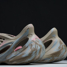 纯原 AD originas Yeezy roam Runner GY3969 #YZ005US4=36 纯原 AD originas Yeezy roam Runner GY3969 #YZ005US4=36
