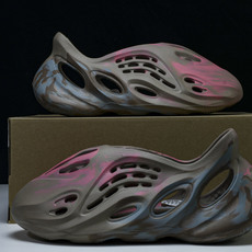 纯原 AD originas Yeezy roam Runner GY3969 #YZ005US4=36 纯原 AD originas Yeezy roam Runner GY3969 #YZ005US4=36