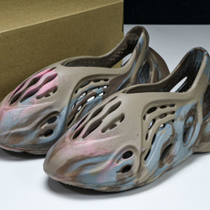 纯原 AD originas Yeezy roam Runner GY3969_2 #YZ005US4= 纯原 AD originas Yeezy roam Runner GY3969_2 #YZ005US4=