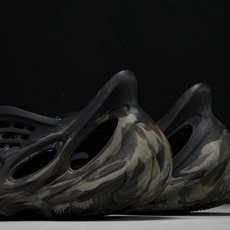 纯原 AD originas Yeezy roam Runner ID4126 #YZ005US4=36 纯原 AD originas Yeezy roam Runner ID4126 #YZ005US4=36