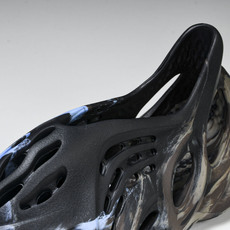 纯原 AD originas Yeezy roam Runner ID4126 #YZ005US4=36 纯原 AD originas Yeezy roam Runner ID4126 #YZ005US4=36