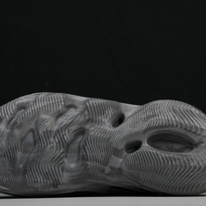 纯原 AD originas Yeezy roam Runner IE4931 #YZ005US4=36 纯原 AD originas Yeezy roam Runner IE4931 #YZ005US4=36