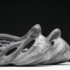 纯原 AD originas Yeezy roam Runner IE4931 #YZ005US4=36 纯原 AD originas Yeezy roam Runner IE4931 #YZ005US4=36