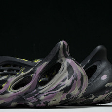 纯原 AD originas Yeezy roam Runner IG9562 #YZ005US4=36 纯原 AD originas Yeezy roam Runner IG9562 #YZ005US4=36