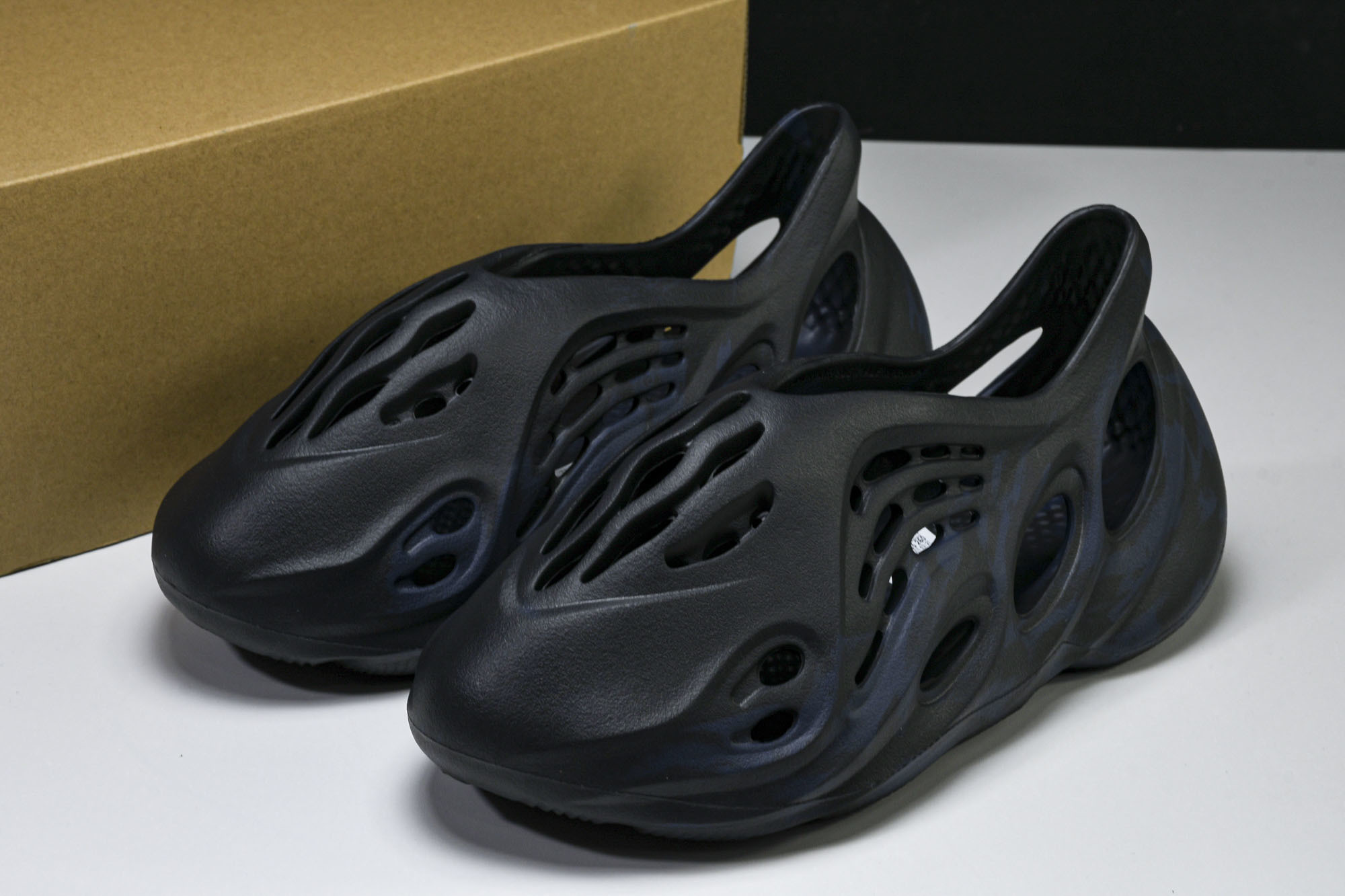 纯原 Yeezy Foam Runner 椰子洞洞镂空拖鞋 GV7903 #YZ005US4=36-37