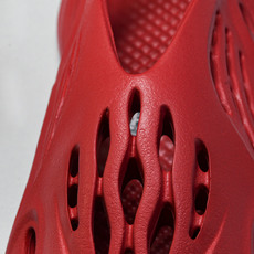 纯原 Yeezy Foam Runner 红色 GW3355 #YZ00536.5 38 39 40.5 纯原 Yeezy Foam Runner 红色 GW3355 #YZ00536.5 38 39 40.5