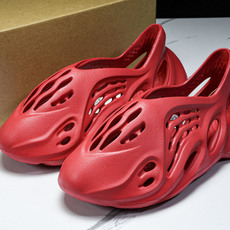 纯原 Yeezy Foam Runner 红色 GW3355 #YZ00536.5 38 39 40.5 纯原 Yeezy Foam Runner 红色 GW3355 #YZ00536.5 38 39 40.5