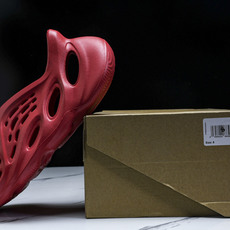 纯原 Yeezy Foam Runner 红色 GW3355 #YZ00536.5 38 39 40.5 纯原 Yeezy Foam Runner 红色 GW3355 #YZ00536.5 38 39 40.5
