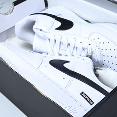 纯原 Supreme x Nike Air Force 1'07 Low 联名款 空军一号低帮休闲板鞋 纯原 Supreme x Nike Air Force 1'07 Low 联名款 空军一号低帮休闲板鞋