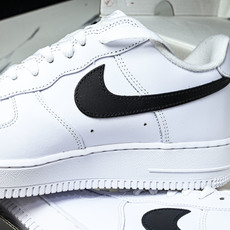 纯原 Supreme x Nike Air Force 1'07 Low 联名款 空军一号低帮休闲板鞋 纯原 Supreme x Nike Air Force 1'07 Low 联名款 空军一号低帮休闲板鞋