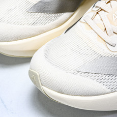 纯原 AD Adizero Evo SL 阿迪超轻透气缓震跑鞋 JR5841 #YZ00536 36. 纯原 AD Adizero Evo SL 阿迪超轻透气缓震跑鞋 JR5841 #YZ00536 36.