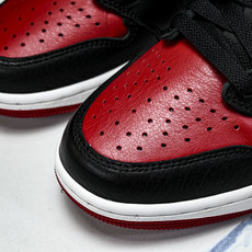 5Air Jordan 1 Low _Banned_ AJ1 乔1黑红禁穿XX 低帮文化休闲板鞋 IW6 5Air Jordan 1 Low _Banned_ AJ1 乔1黑红禁穿XX 低帮文化休闲板鞋 IW6