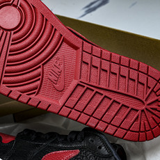 5Air Jordan 1 Low _Banned_ AJ1 乔1黑红禁穿XX 低帮文化休闲板鞋 IW6 5Air Jordan 1 Low _Banned_ AJ1 乔1黑红禁穿XX 低帮文化休闲板鞋 IW6