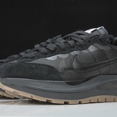 纯原 Sacai x Nk VaporWaffle 3.0 华夫3.0走秀款休闲鞋 DD1875-001 纯原 Sacai x Nk VaporWaffle 3.0 华夫3.0走秀款休闲鞋 DD1875-001