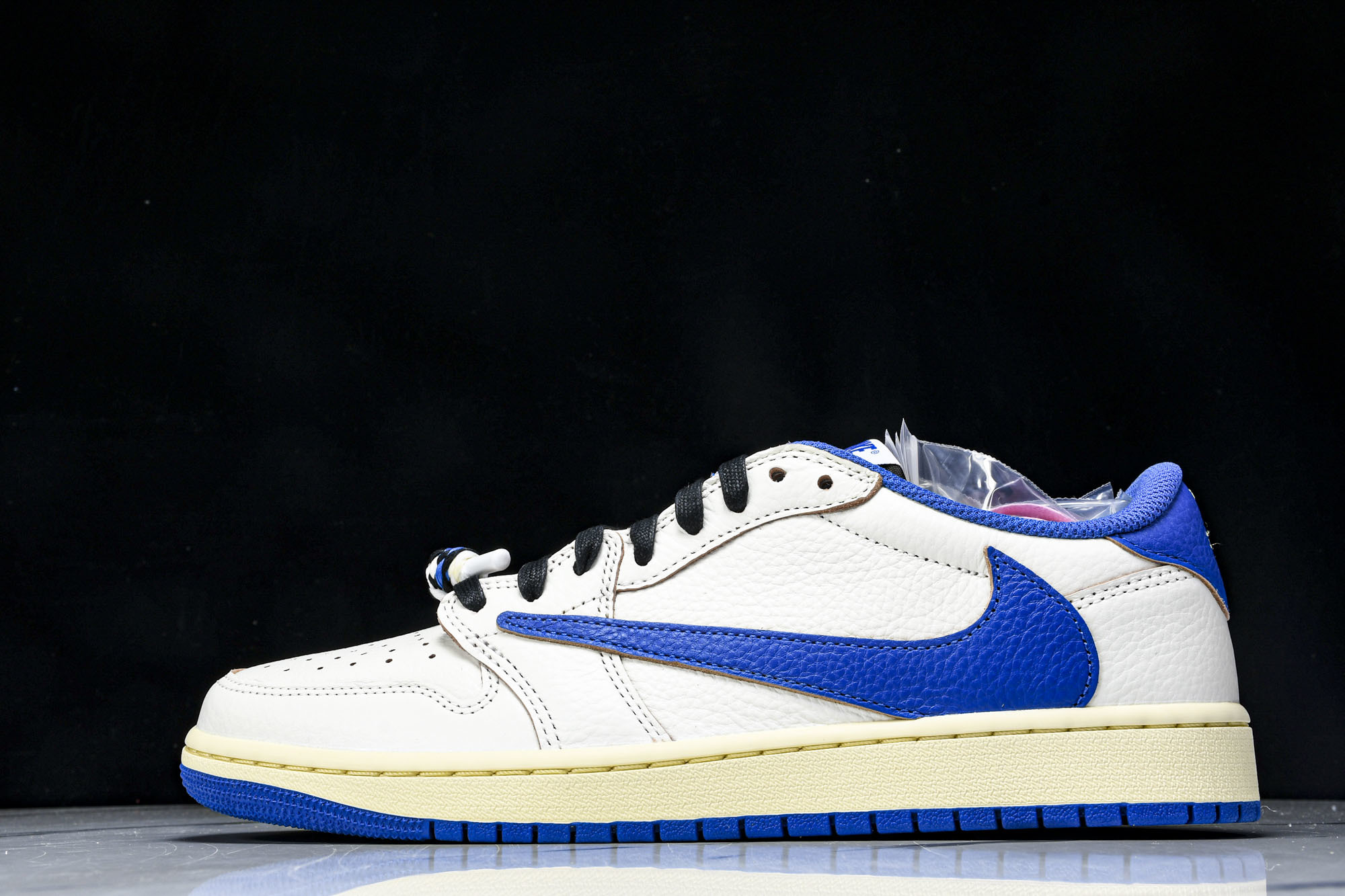 Fragment Design x Travis Scott Air Jordan 1 Low OG S