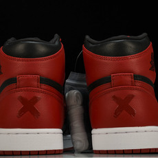 纯原 Air Jordan 1 banned AJ1 乔1 黑红 禁穿 -001 #YZ00540 4 纯原 Air Jordan 1 banned AJ1 乔1 黑红 禁穿 -001 #YZ00540 4
