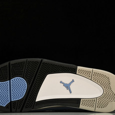 纯原 Air Jordan 4 Retro“University Blue”大学蓝 CT8527-400 纯原 Air Jordan 4 Retro“University Blue”大学蓝 CT8527-400
