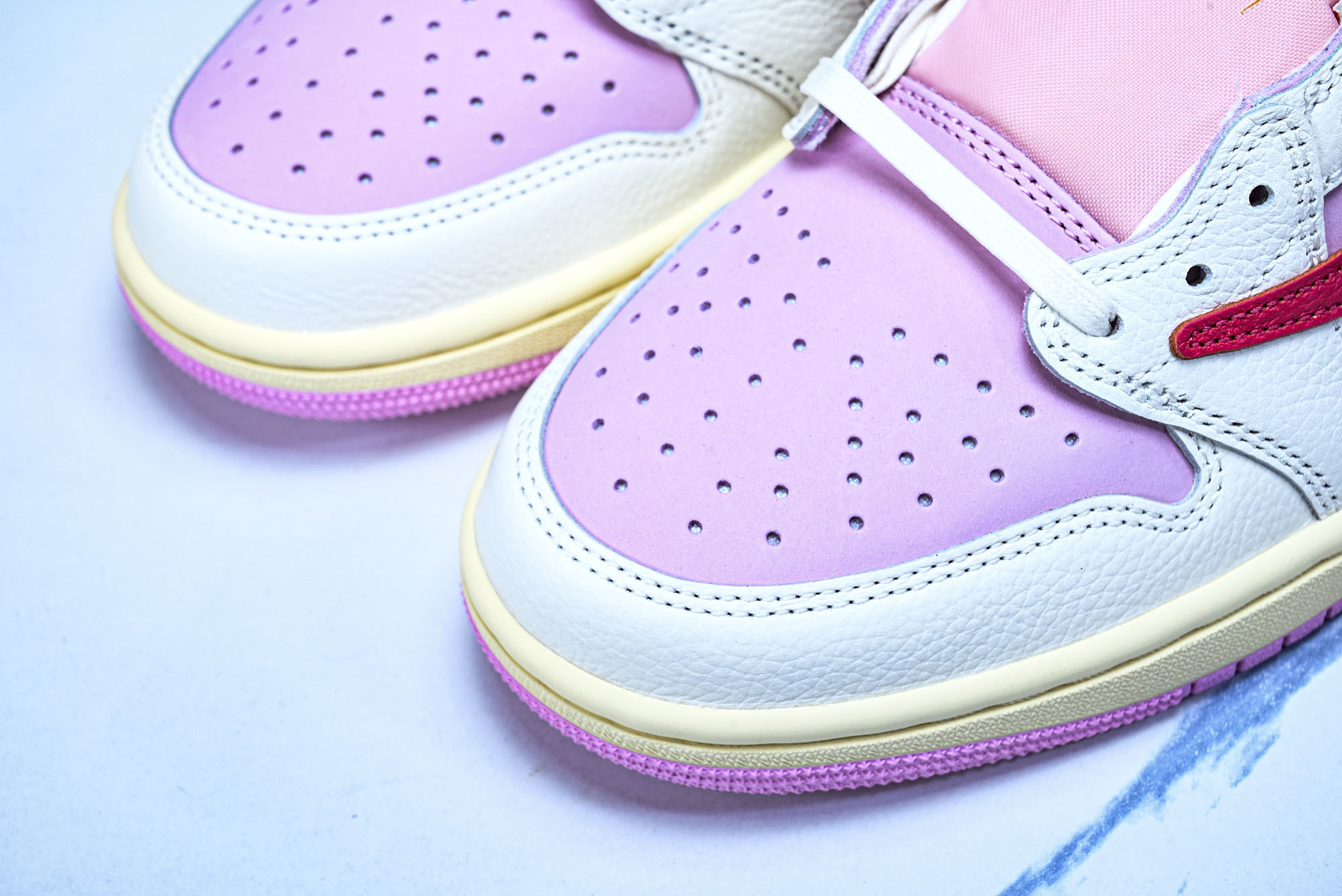 纯原 Travis Scott x Air Jordan 1 Low OG AJ1 乔1倒勾低帮 IQ7