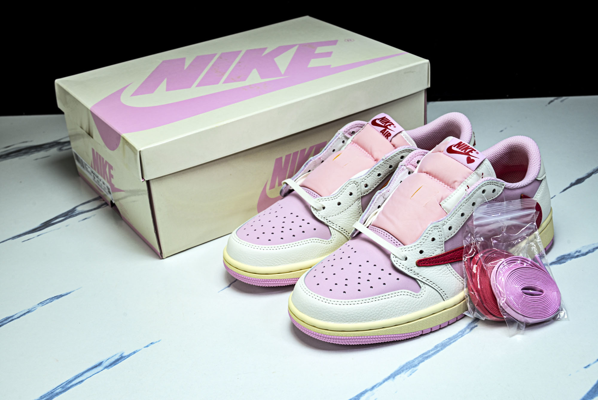 纯原 Travis Scott x Air Jordan 1 Low OG AJ1 乔1倒勾低帮 IQ7