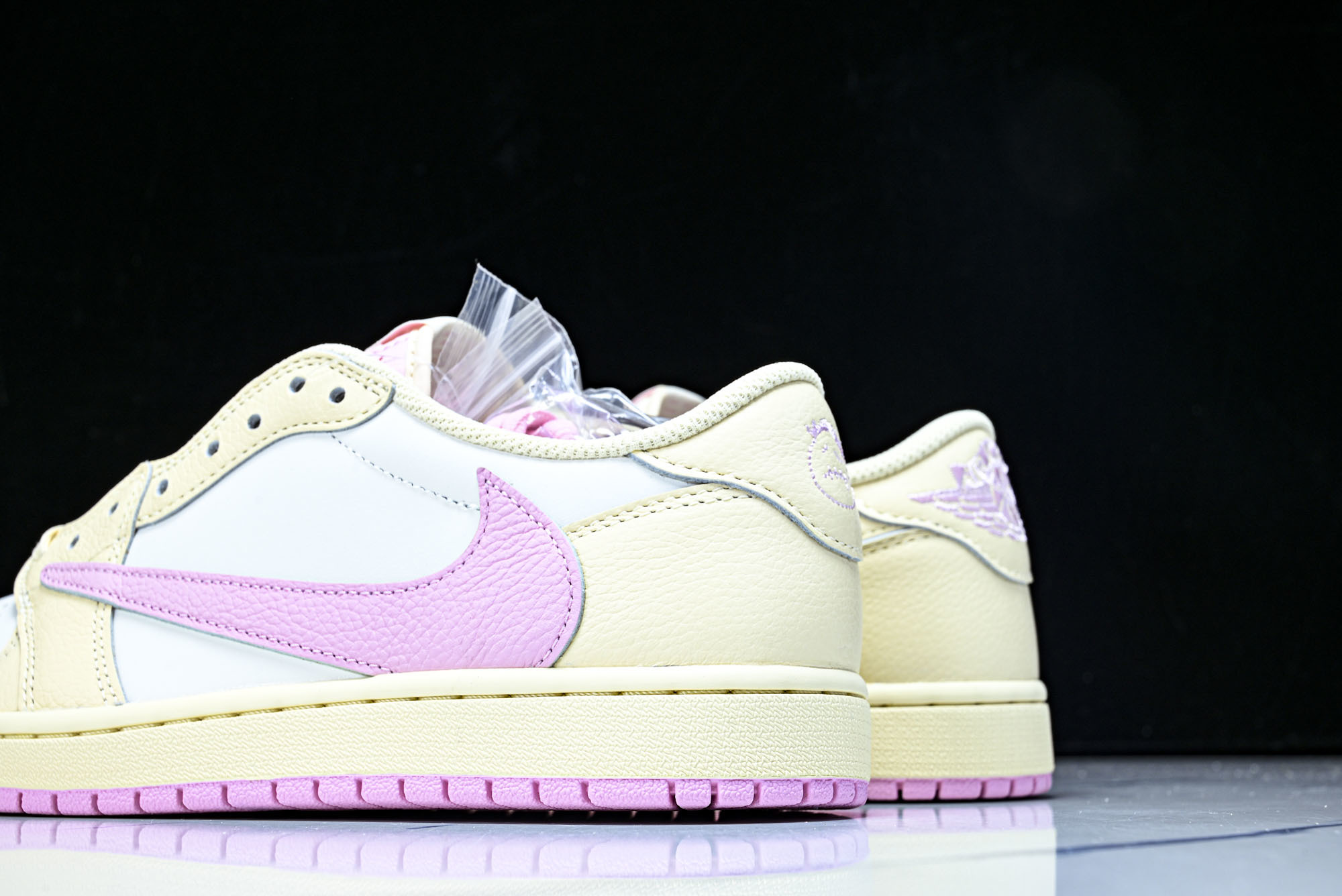 纯原 Travis Scott x Air Jordan 1 Low OG AJ1 乔1联名倒勾 IQ7 纯原 Travis Scott x Air Jordan 1 Low OG AJ1 乔1联名倒勾 IQ7