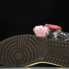 纯原 Travis Scott x Air Jordan 1 Low OG SP 低帮 倒钩 深棕 CQ 纯原 Travis Scott x Air Jordan 1 Low OG SP 低帮 倒钩 深棕 CQ