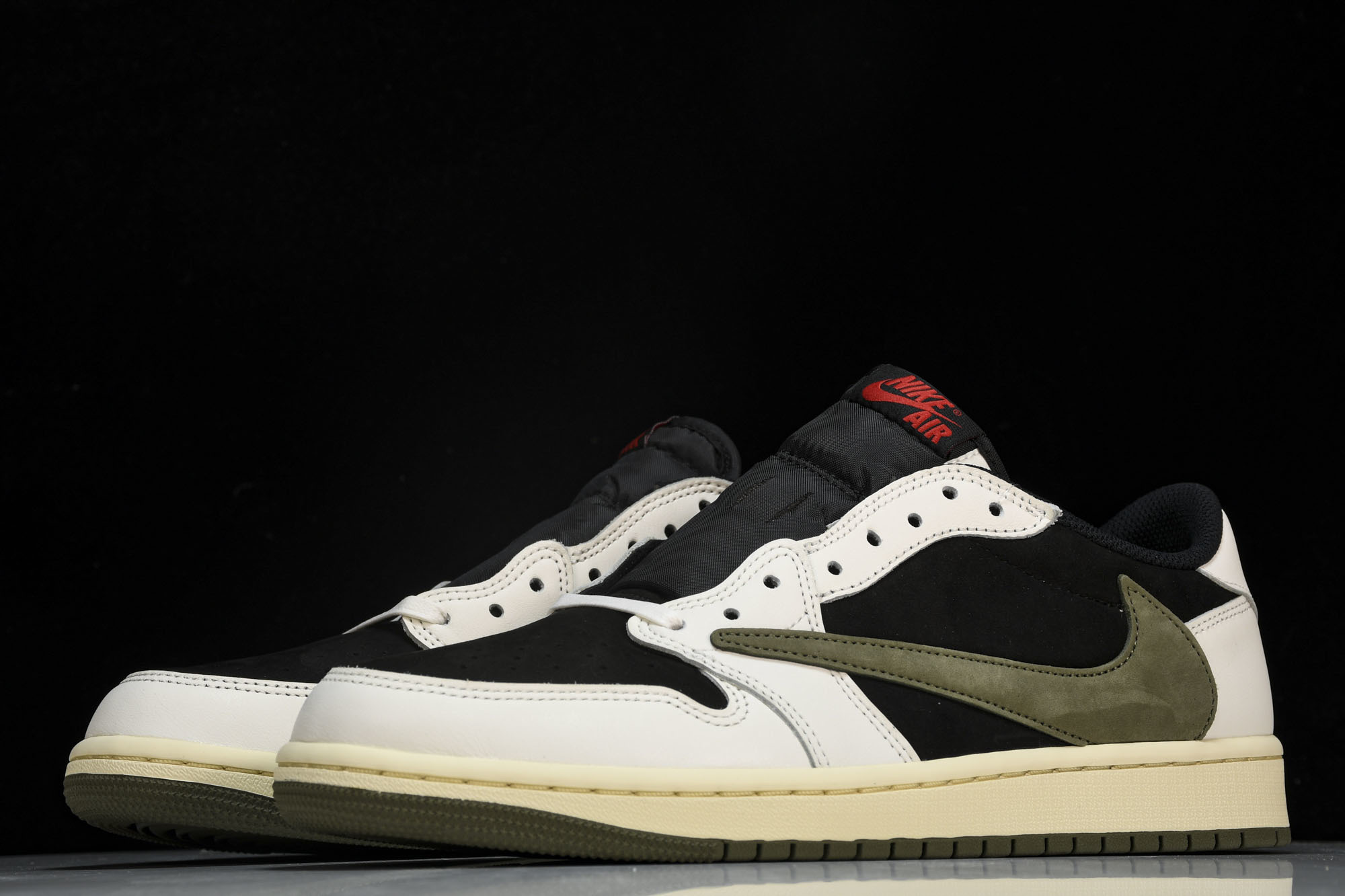 纯原 Travis Scott x Air Jordan 1 Low OG WMNS“Olive”橄榄绿