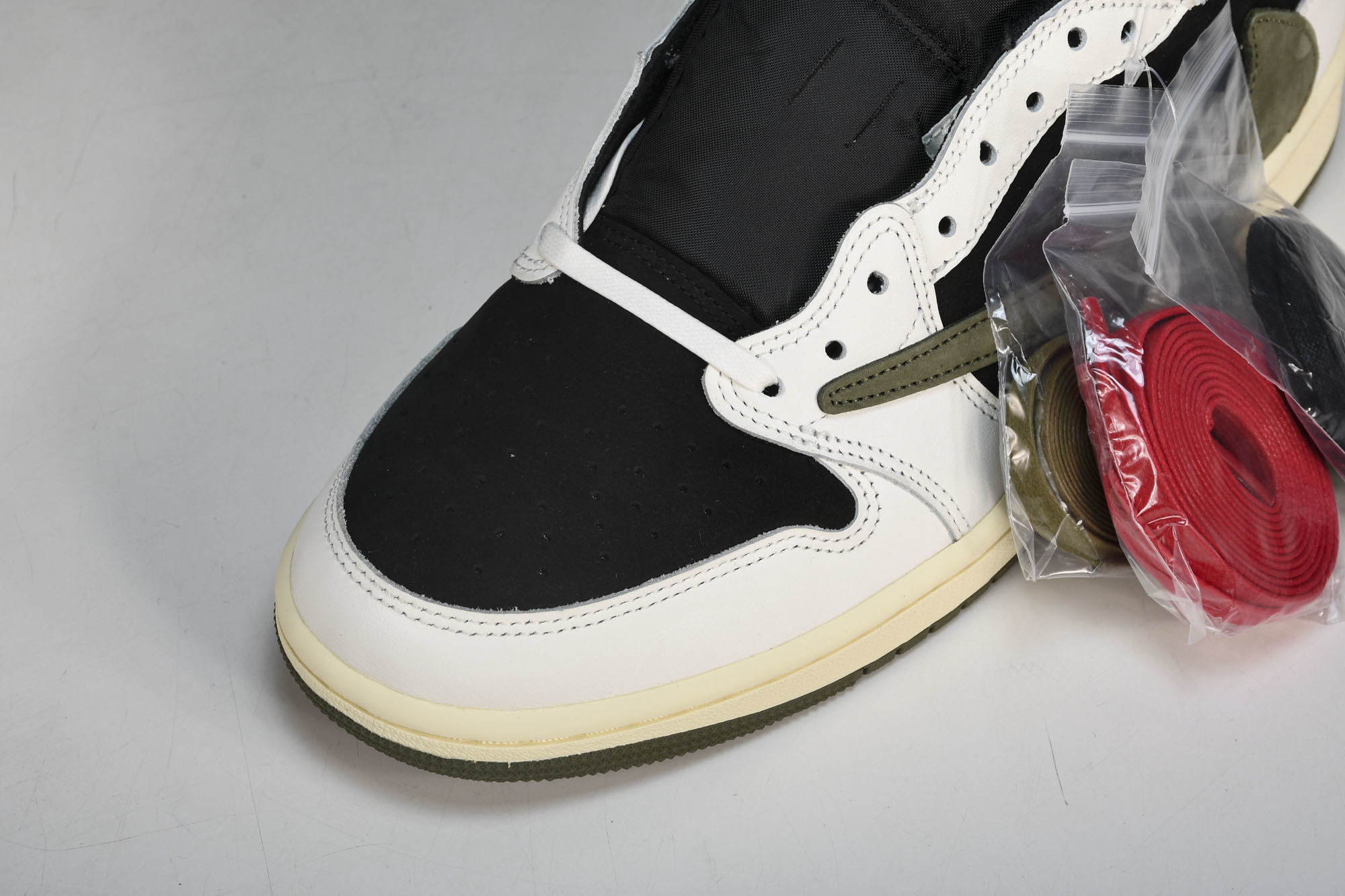 纯原 Travis Scott x Air Jordan 1 Low OG WMNS“Olive”橄榄绿