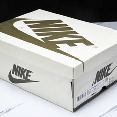 纯原 Travis Scott x Air Jordan 1 Low OG“Medium Olive”米 纯原 Travis Scott x Air Jordan 1 Low OG“Medium Olive”米