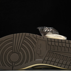 纯原 Travis Scott x Air Jordan 1 Reverse Mocha 倒钩摩卡棕白低 纯原 Travis Scott x Air Jordan 1 Reverse Mocha 倒钩摩卡棕白低