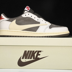 纯原 Travis Scott x Air Jordan 1 Reverse Mocha 倒钩摩卡棕白低 纯原 Travis Scott x Air Jordan 1 Reverse Mocha 倒钩摩卡棕白低