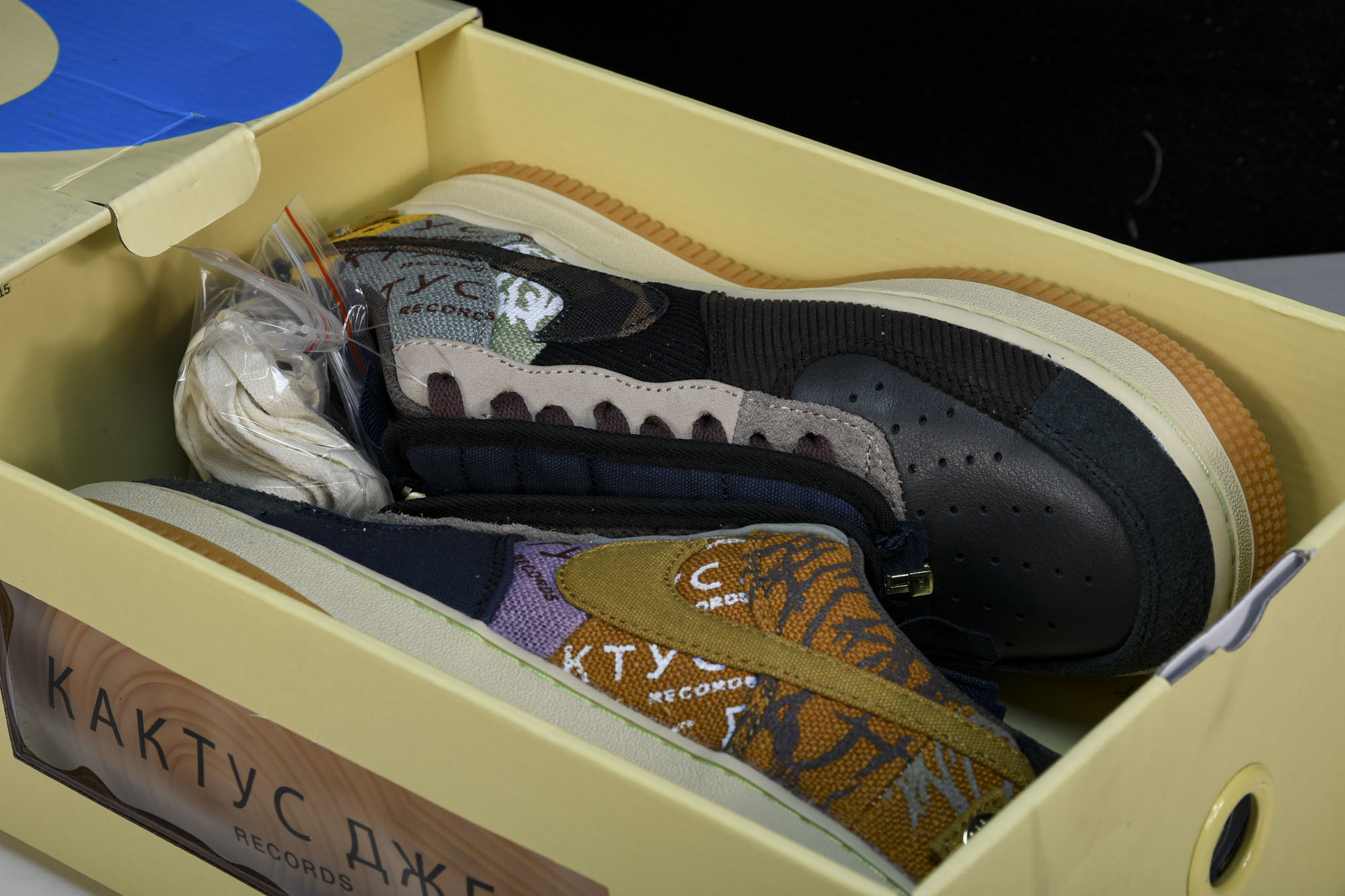 纯原 Travis Scott x Nk AF 1 Low Cactus Jack TS 拼接低帮 黄色 纯原 Travis Scott x Nk AF 1 Low Cactus Jack TS 拼接低帮 黄色