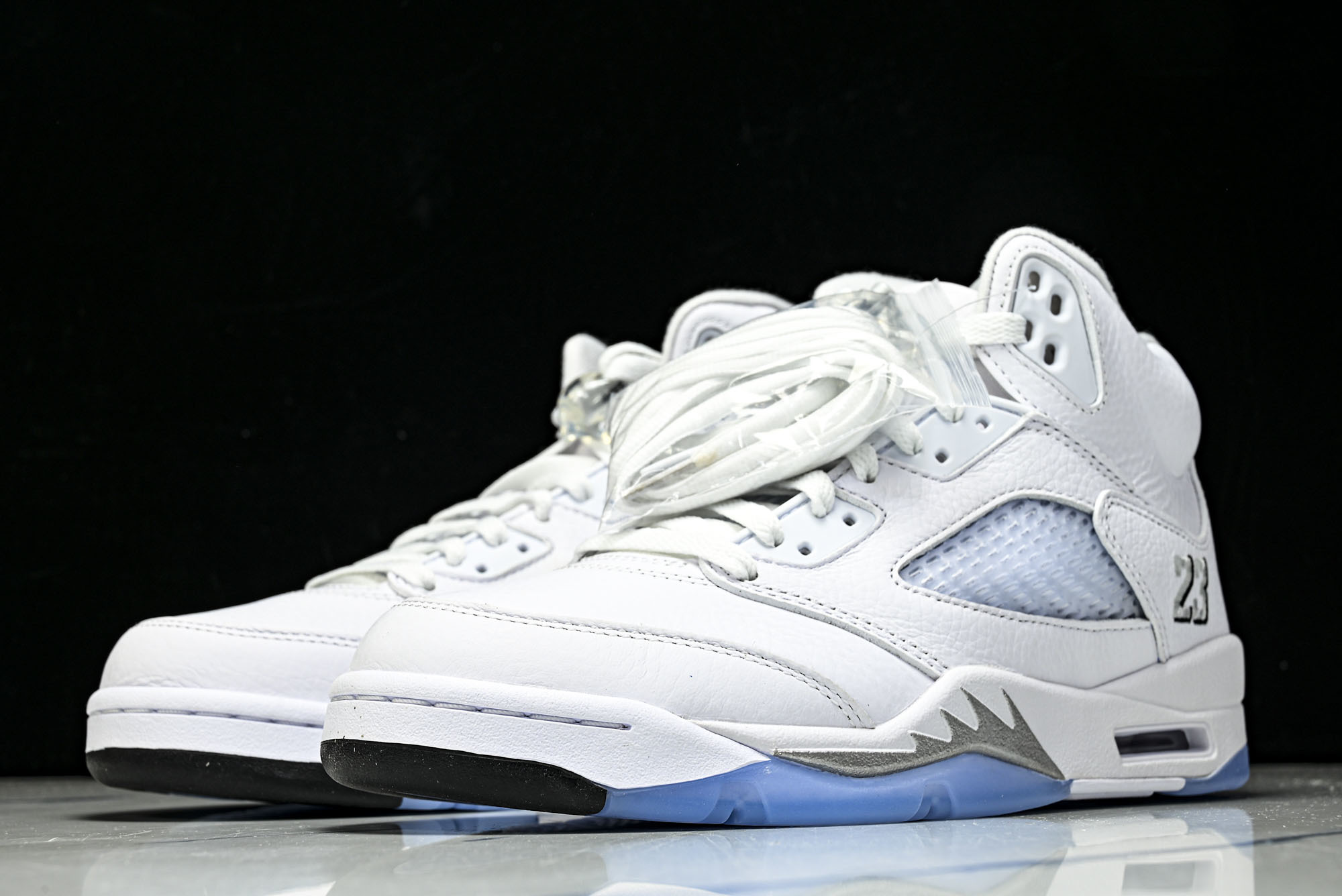 Air Jordan 5 Retro _White Metallic_ AJ5 乔5白银 HQ7978- Air Jordan 5 Retro _White Metallic_ AJ5 乔5白银 HQ7978-