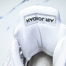 Air Jordan 5 Retro _White Metallic_ AJ5 乔5白银 HQ7978- Air Jordan 5 Retro _White Metallic_ AJ5 乔5白银 HQ7978-