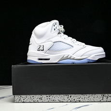 Air Jordan 5 Retro _White Metallic_ AJ5 乔5白银 HQ7978- Air Jordan 5 Retro _White Metallic_ AJ5 乔5白银 HQ7978-