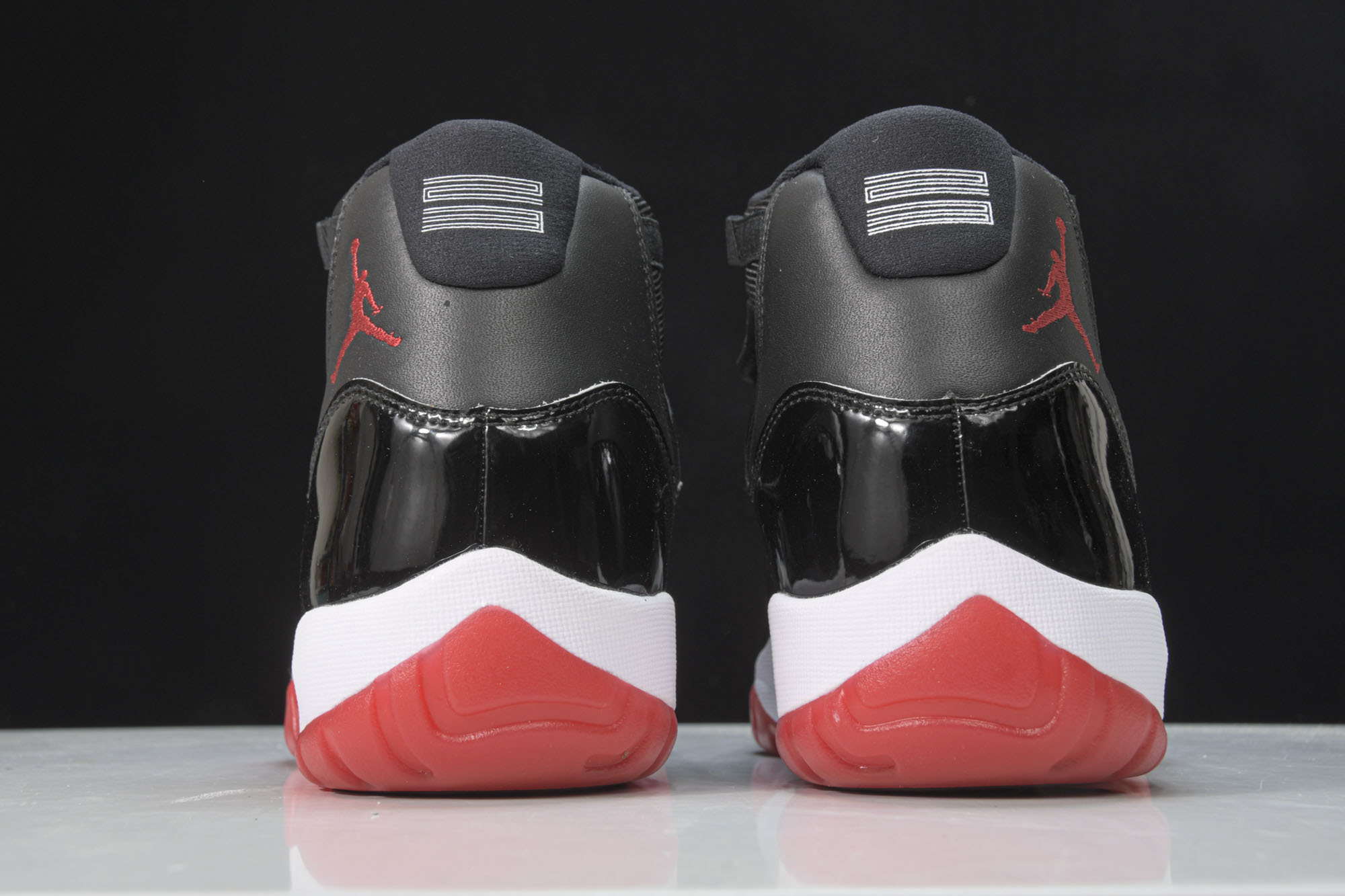 Air Jordan 11“Bred”AJ11 乔11漆皮黑红元年 2019经典复刻高帮篮球鞋 -061 Air Jordan 11“Bred”AJ11 乔11漆皮黑红元年 2019经典复刻高帮篮球鞋 -061