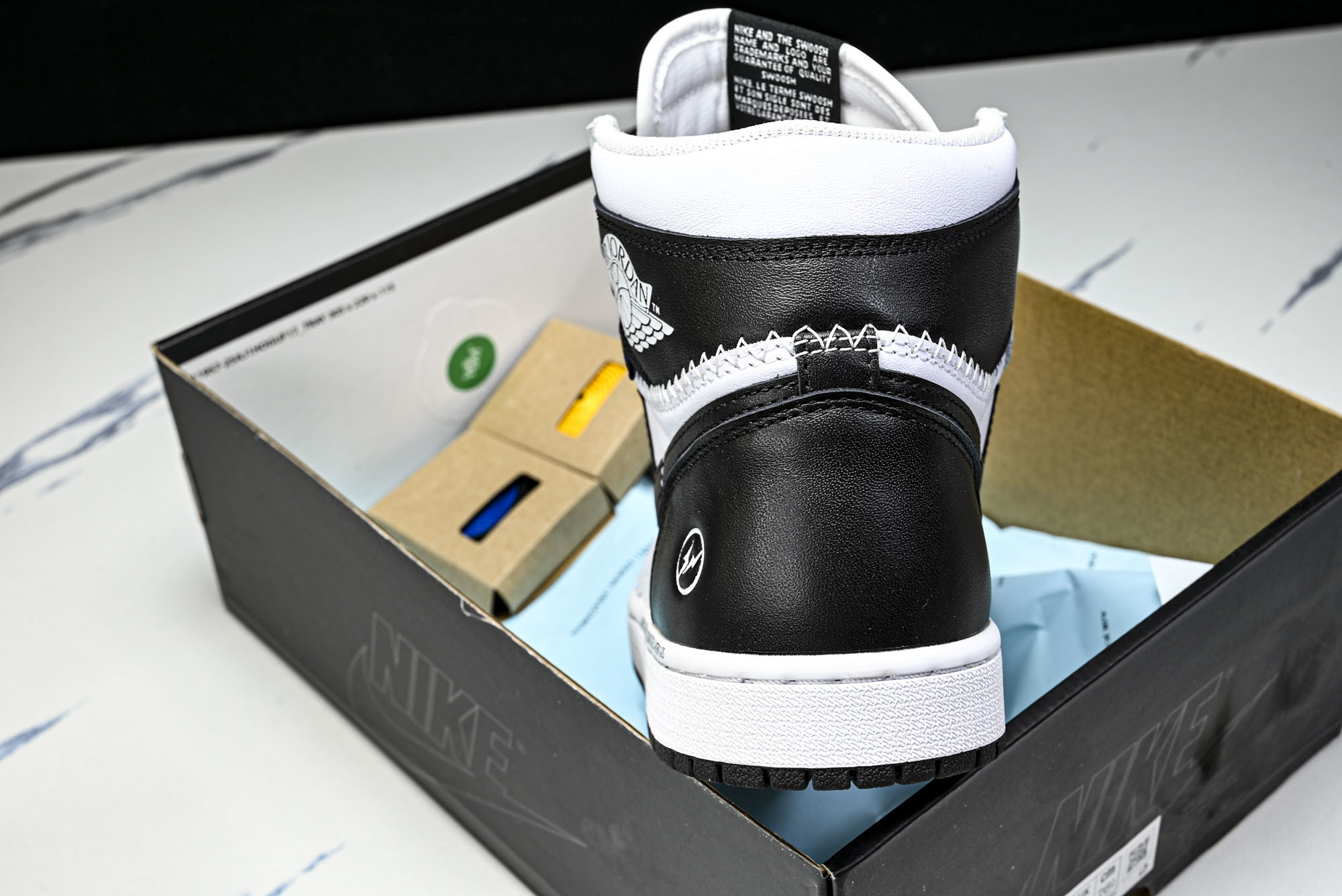 Fragment Design x Union x Air Jordan 1 Hi 乔1藤原浩大闪电 高