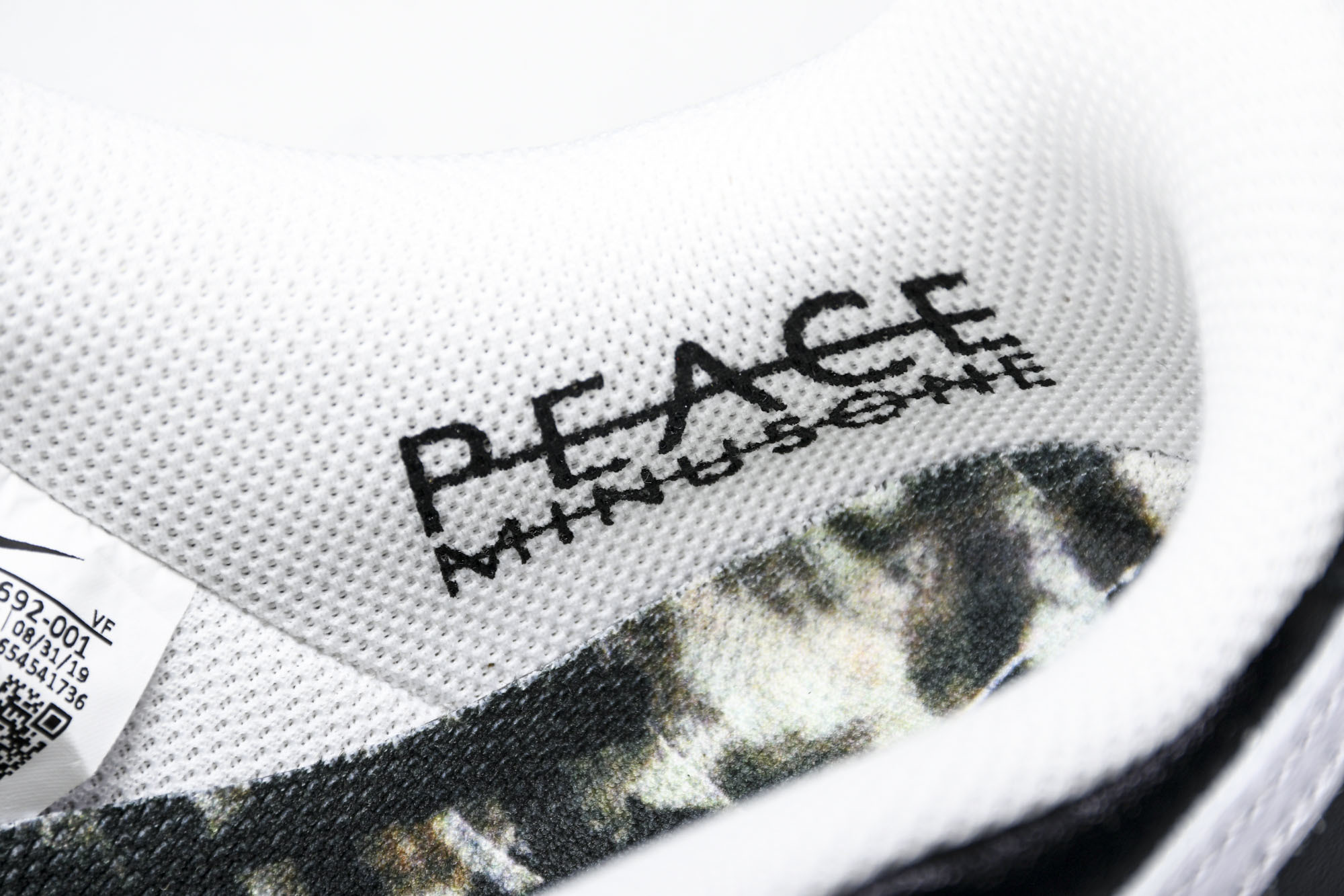 纯原 NK AF1 x PEACEMINUSONE权志龙小雏菊涂鸦 黑色 AQ3692-001 #YZ0 纯原 NK AF1 x PEACEMINUSONE权志龙小雏菊涂鸦 黑色 AQ3692-001 #YZ0